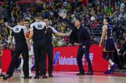 广厦男篮训练开放日，赛后完成体检引欢呼，CBA季后赛在即，高层口径保持一致的简单介绍-爱游戏ayx优惠