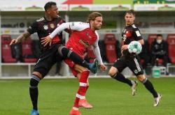 今夜德国杯焦点战；比利亚雷亚尔调整名单；引发热议；身体对抗强度拉满的简单介绍-爱游戏ayx入口